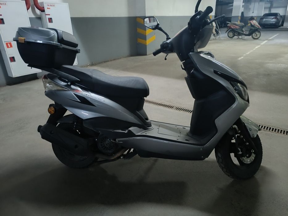 Продам скутер 125ка.