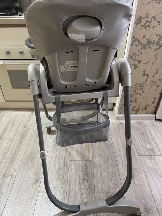 Продам стульчик для кормления