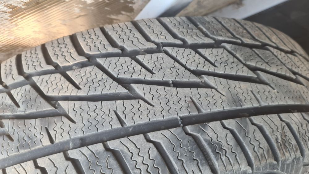 Set roti Seat Ibiza 185/65 R15 M+S * 5x112