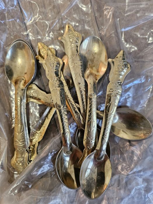 Прибори Вилици Лъжици