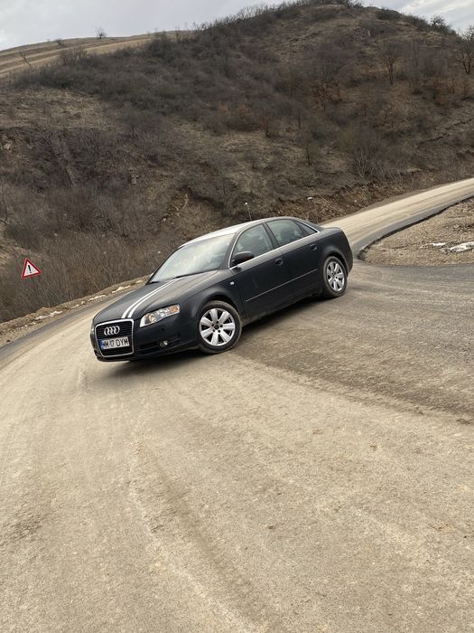 Vand sau schimb audi A4 b 7