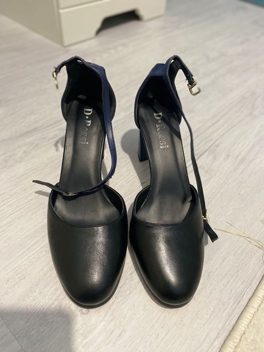 Женский туфли сатылады