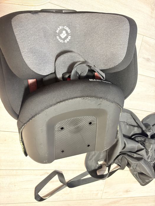 Vand scaun auto maxi cosi nomad 9-18 kg, 104 km
