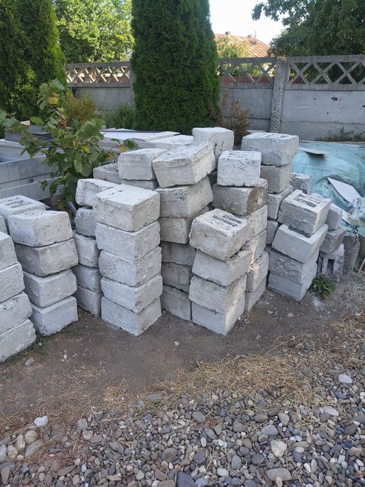 Bolțari din beton pentru construcții