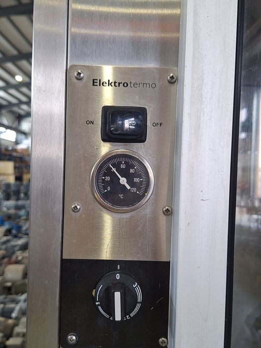 Топъл шкаф Elektrotermo