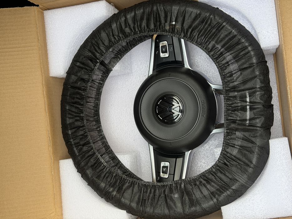 Продам руль от поло седан бу