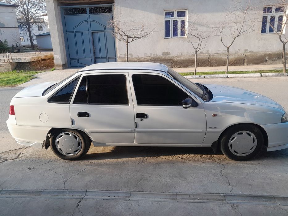 Neksiya 2 sotiladi 2009 yil