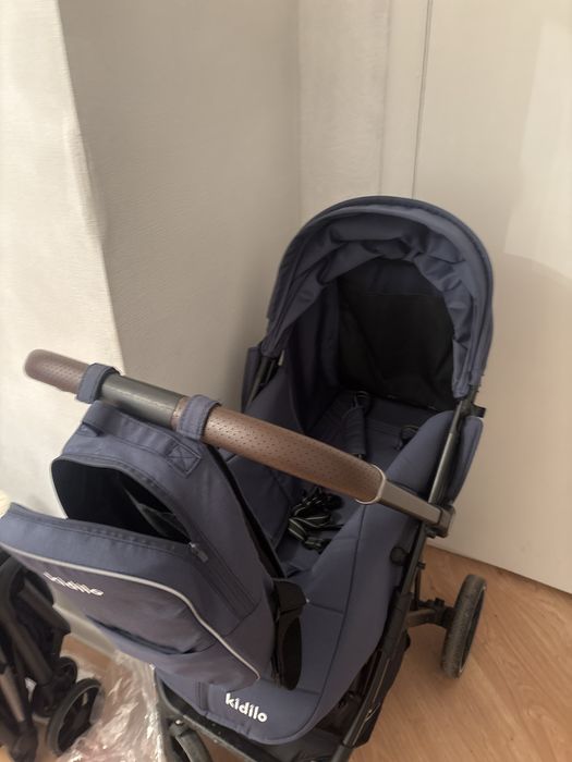 Коляска прогулочная Kidilo