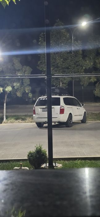 Kia Carnival miniven