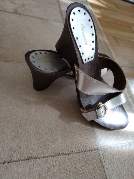 Saboți din piele naturala, măr. 39