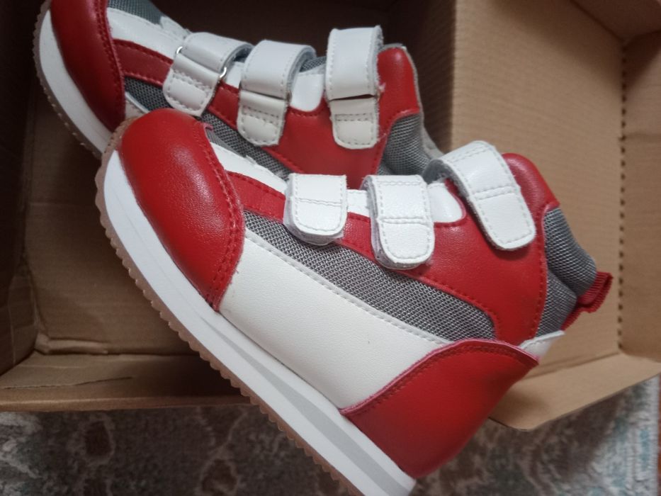 Продам срочно, ортопедическую детскую обувь.