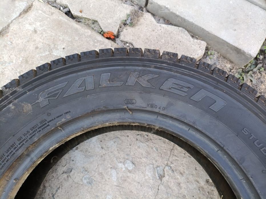 продам зимние диски с шинами