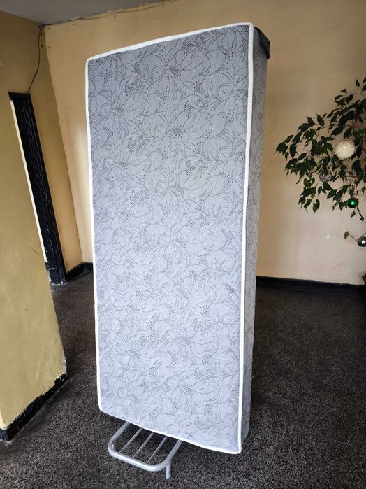 Матрак с пружини 192 х 80 запазен