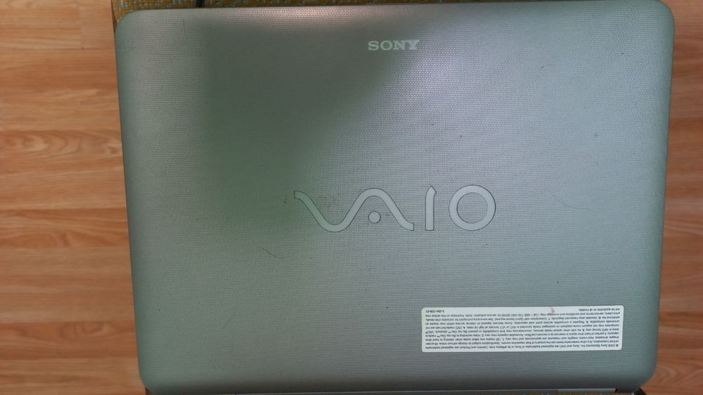 Лаптоп Sony VGN-NR360E Sony за части