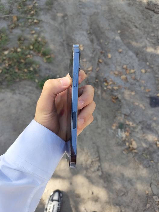 Продам айфон 12про Макс