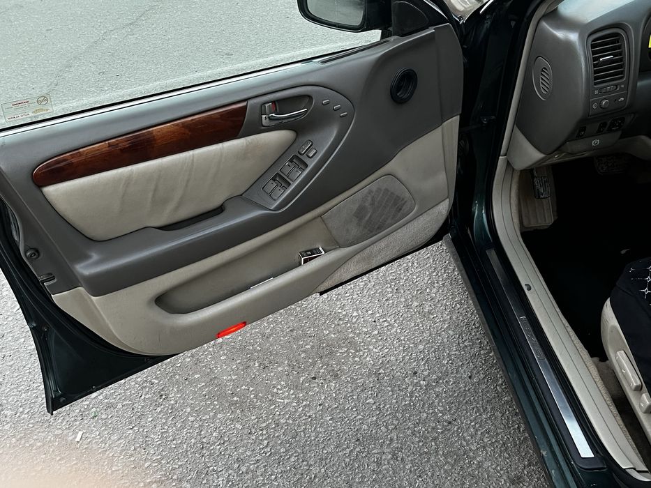 Lexus GS300  продам
