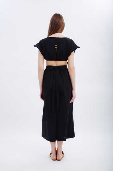 Compleu cu pantaloni  , Nicoleta Obis, brodat manual, marimea S, nou