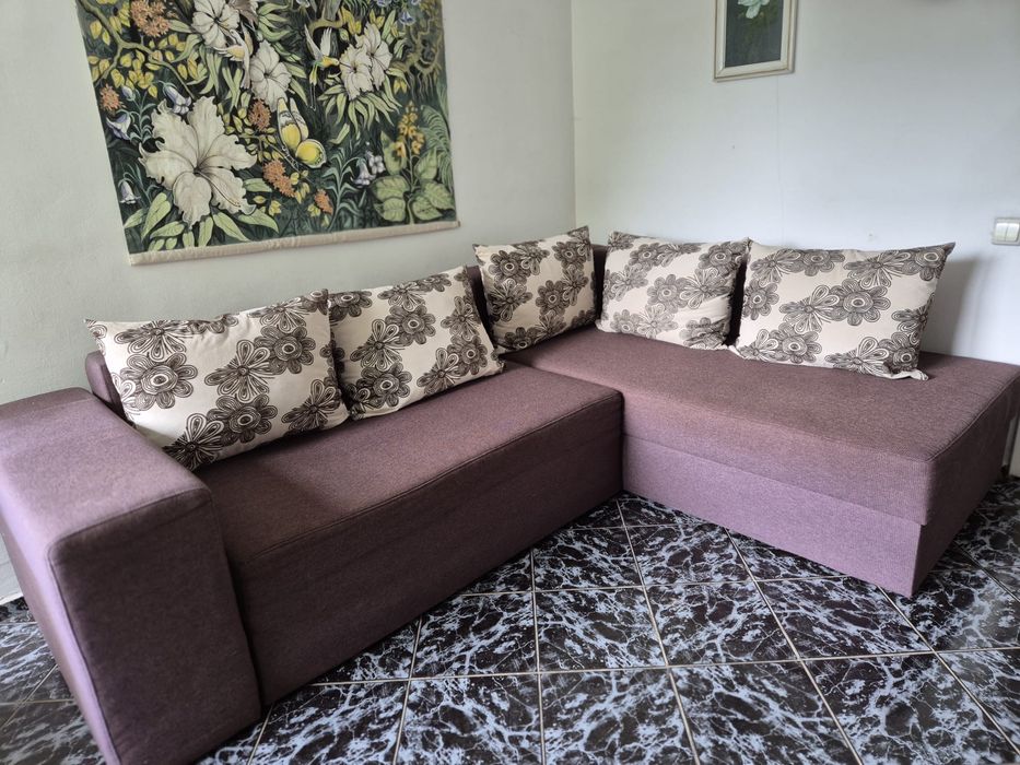 Coltar in forma de L cu taburet, 250 x 180 cm, stare foarte buna