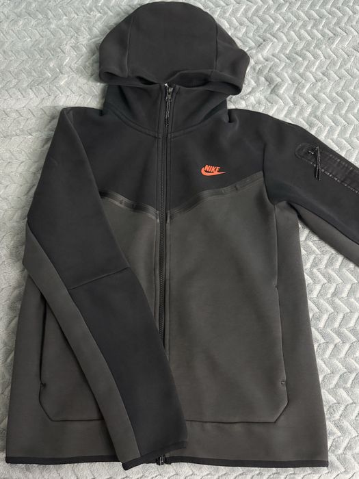 Hanorac Nike Tech Negru Dark Grey M