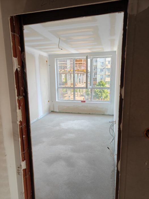 Продава се Тристаен апартамент в Стара Загора, Железник - център - 82 кв.м за 1037 €/кв.м - Снимка #1