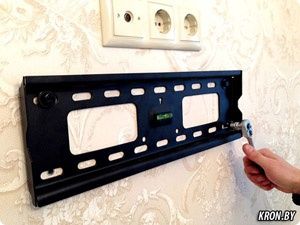 Установка кронштейн для телевизора