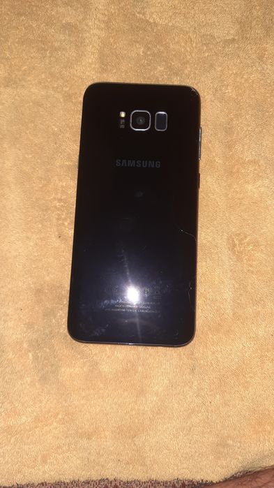 Samsung s8Plus sotiladi