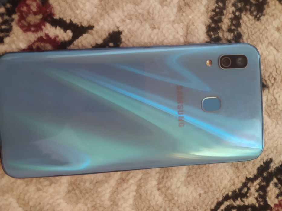 Samsung A30 holati idiyalni srochna sotladi