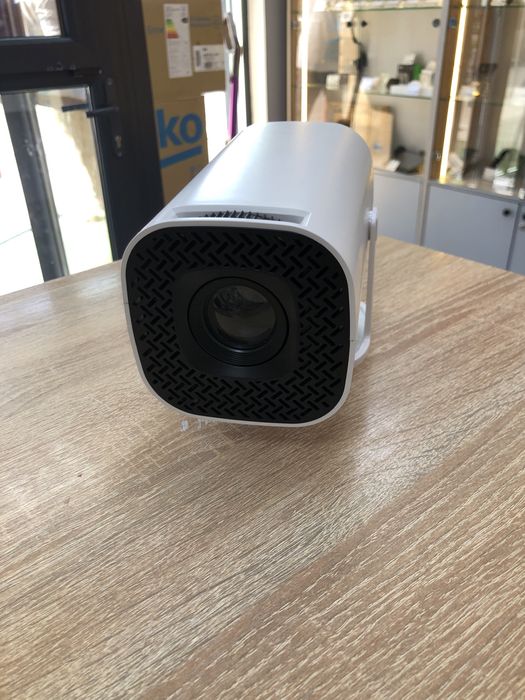 Проектор Magcubik HY 320 (AКС 4)