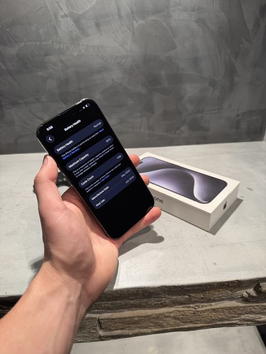 Iphone 15 Pro Blue + подаръци