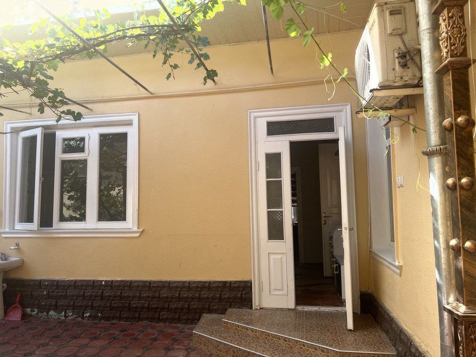 Сдаётся Дом за памятник Шота Руставели