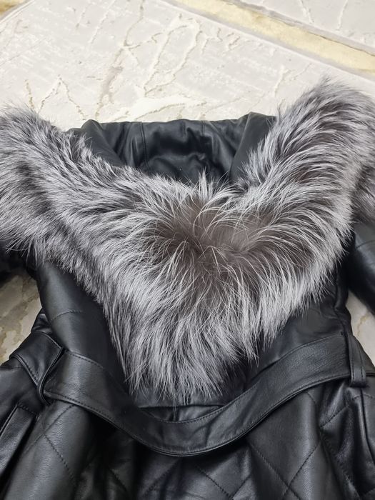 Кожанное зимнее пальтишко