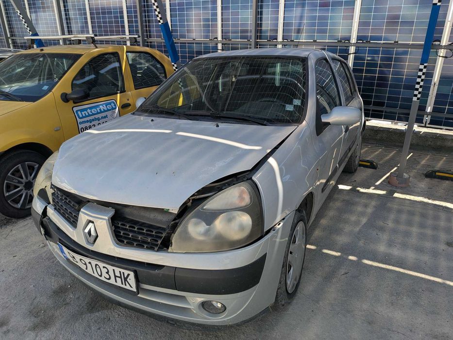 Renault Clio 2003 г., 1.2 16V, 75 к.с. – за части.
