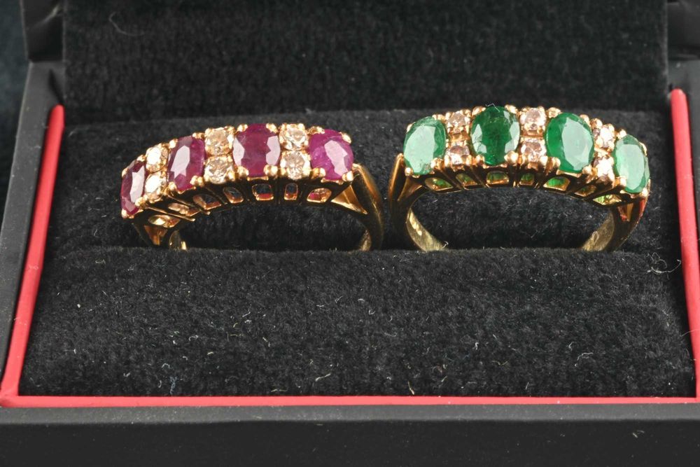 Два Пръстена Злато 750 ( 18к) с Диаманти Смарагди и Рубини Размер 50