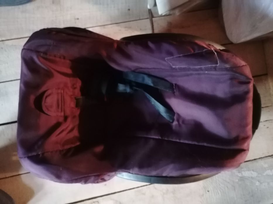 Vand cărucior copii și scoica