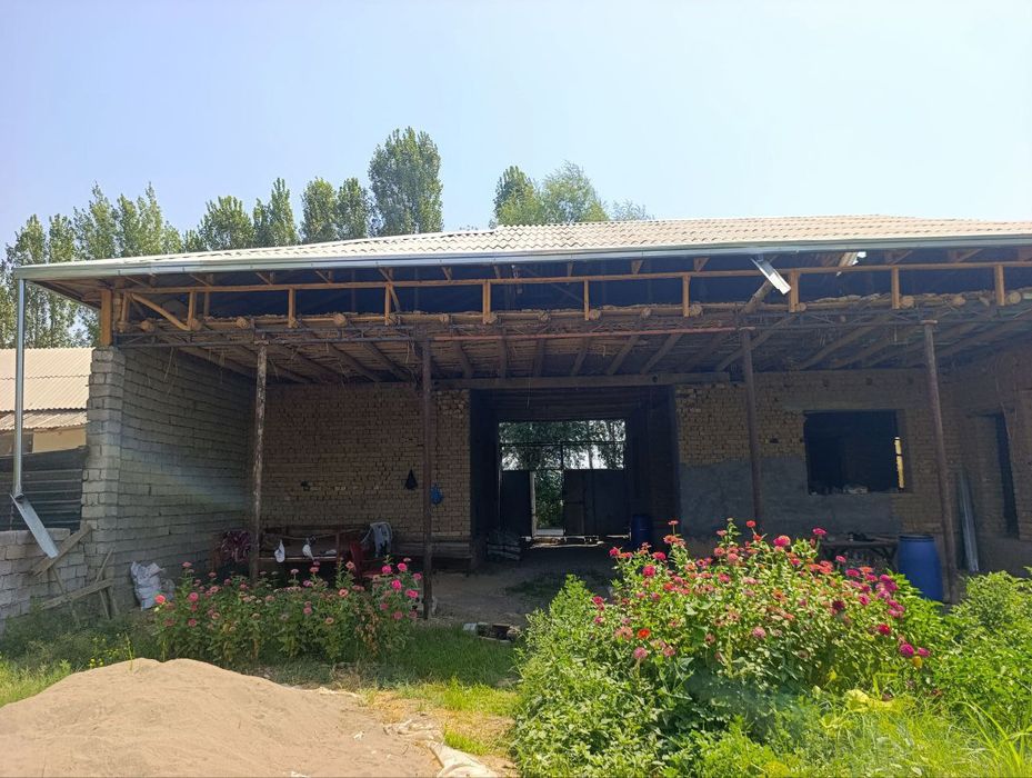 Yer uchaska sotiladi