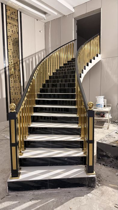 Стеклянная перила!