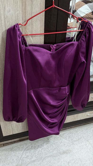 Продам платье коктейльное