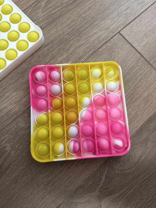 3 Pop It играчки