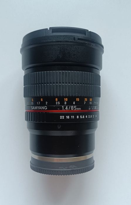Obiectiv Samyang