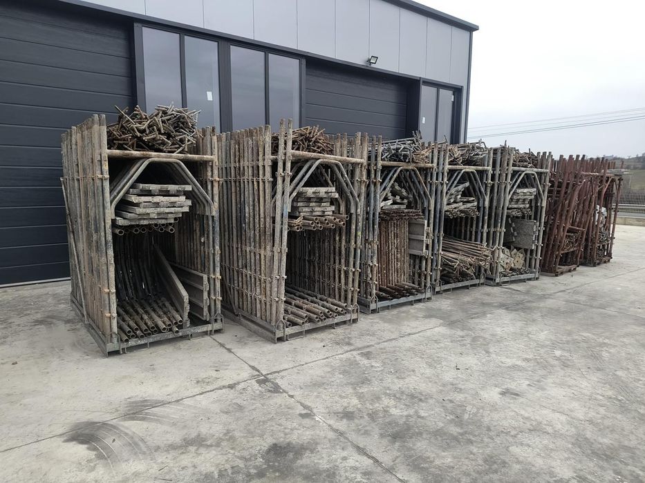 Inchiriem schela metalica și popi metalici