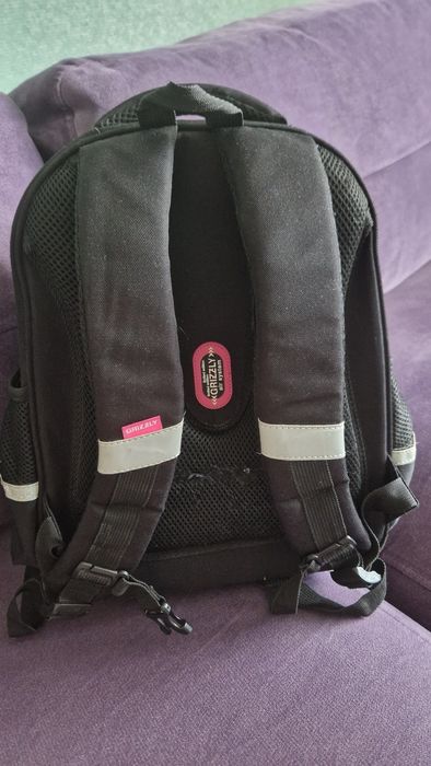 Продам портфель для девочки