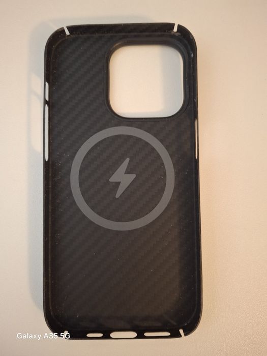 Husa carbon. iPhone 14 Pro