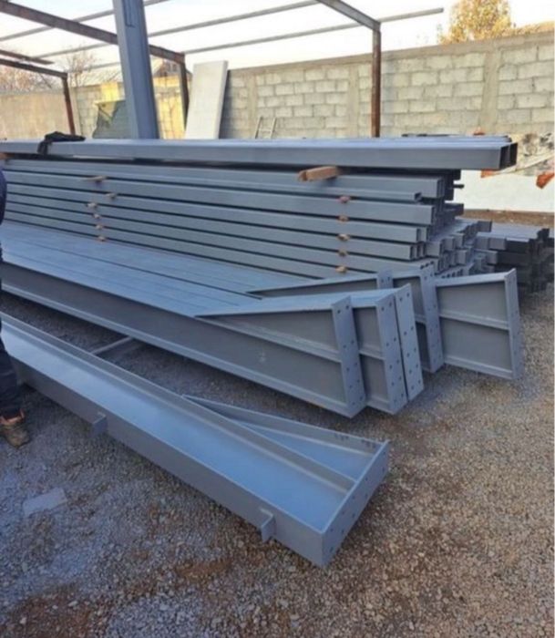 Vand urgent structura metalica de 200 mp pentru service