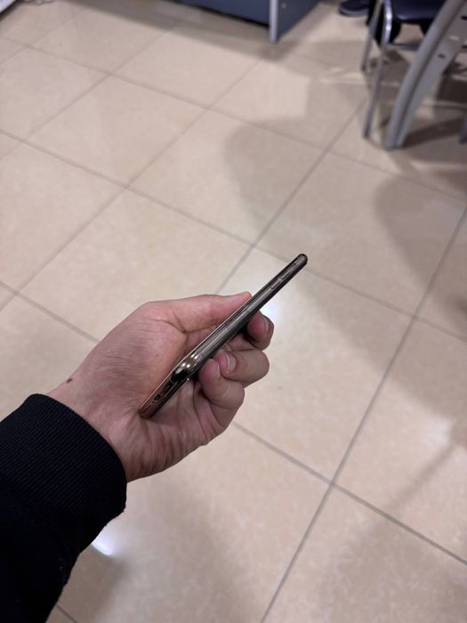 Iphone 11 pro korobka dokument bor rodnoy hammasi