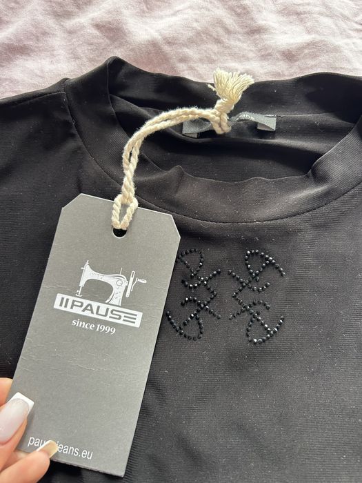 Къса блуза pause