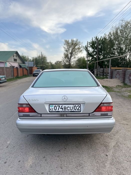 Mercedes-Benz W140