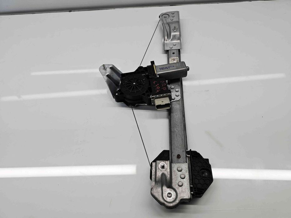 Macara electrica geam dreapta fata Dacia Sandero 2 [Fabr 2012-prezent]