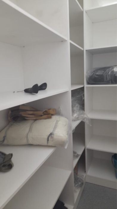 Оборудование для магазина одежды