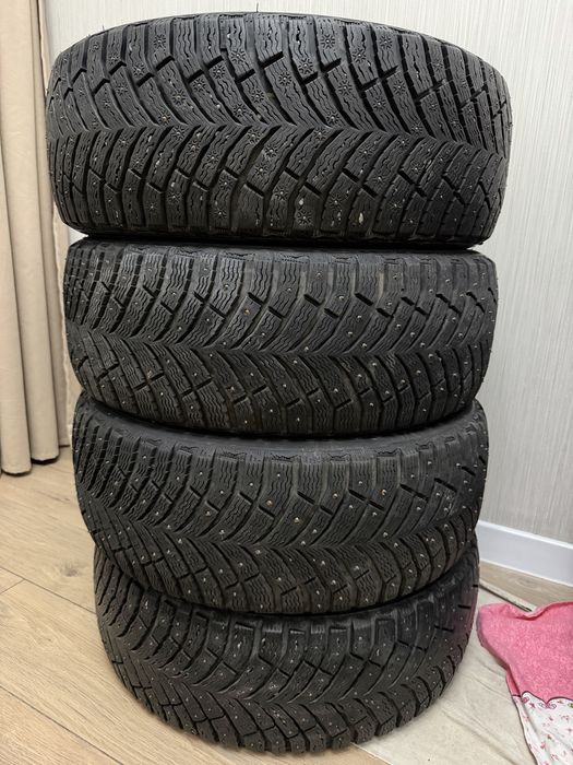 Michelin зима ( 215/55/17 )