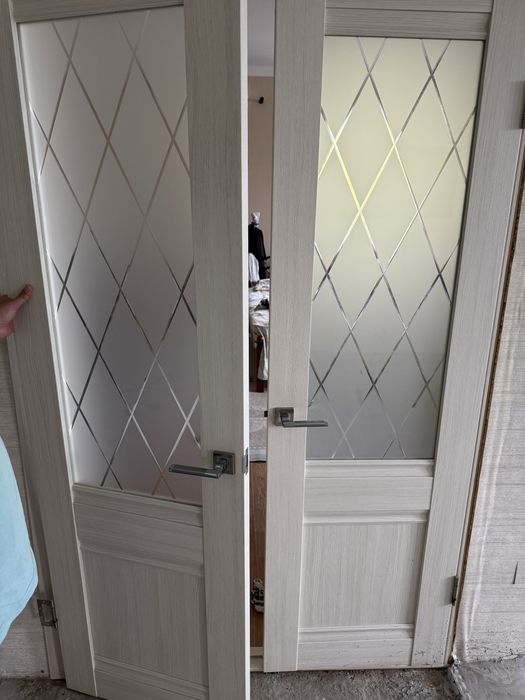 Продам двери б/у в хорошем состоянии